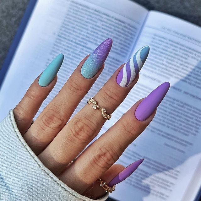 Cute Summer Beach Nails