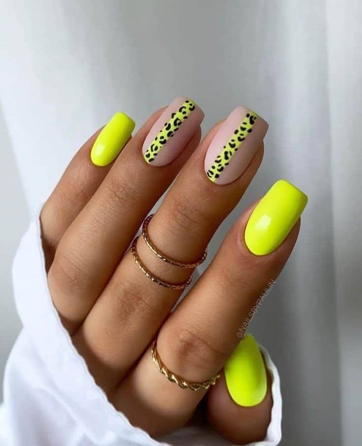 Stylish Green Nails